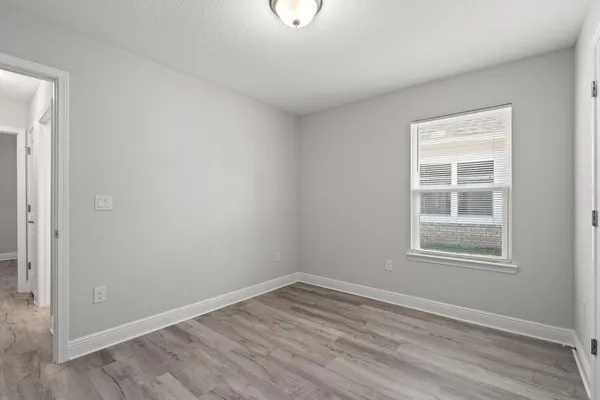 $2,500 | 571 Riverwalk Circle, Freeport, FL 32439