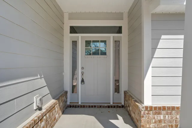 $2,700 | 571 Riverwalk Circle, Freeport, FL 32439