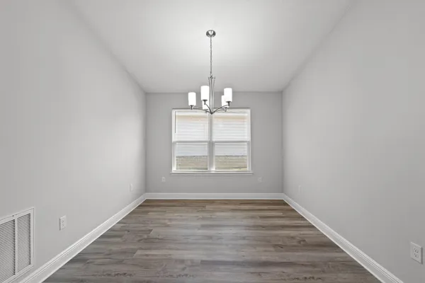 $2,500 | 571 Riverwalk Circle, Freeport, FL 32439