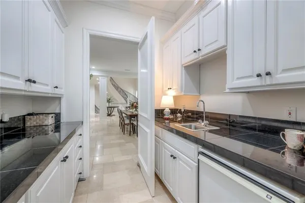 $2,295,000 | 3109 West 118th Street, Leawood, KS 66211