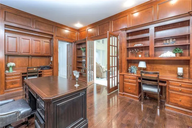 $2,350,000 | 3109 West 118th Street, Leawood, KS 66211