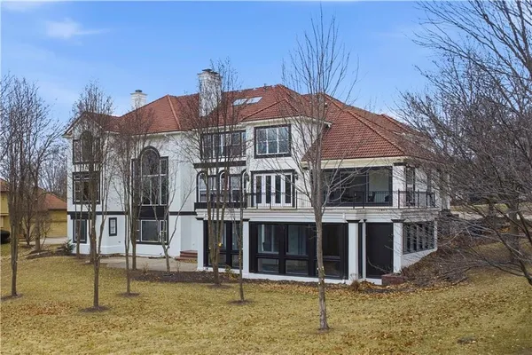 $2,295,000 | 3109 West 118th Street, Leawood, KS 66211