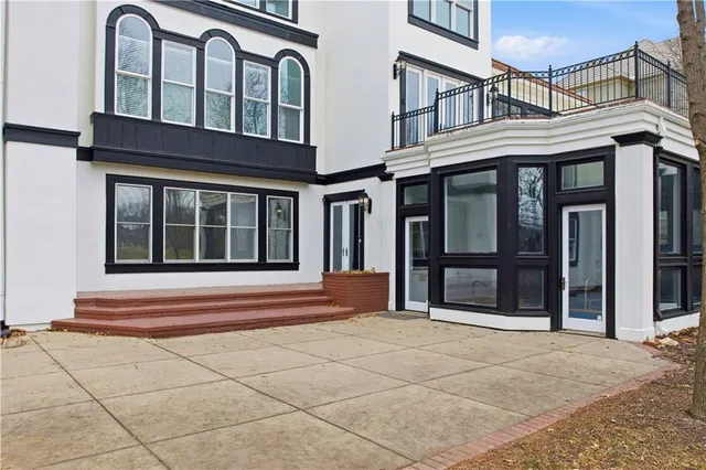 $2,350,000 | 3109 West 118th Street, Leawood, KS 66211