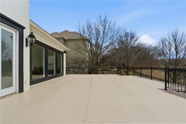 $2,295,000 | 3109 West 118th Street, Leawood, KS 66211