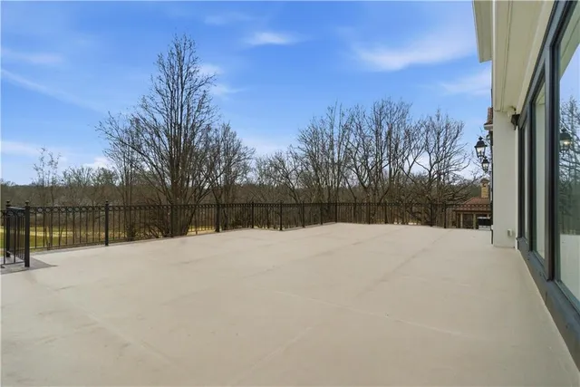 $2,350,000 | 3109 West 118th Street, Leawood, KS 66211