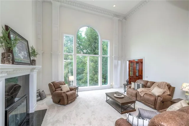 $2,350,000 | 3109 West 118th Street, Leawood, KS 66211