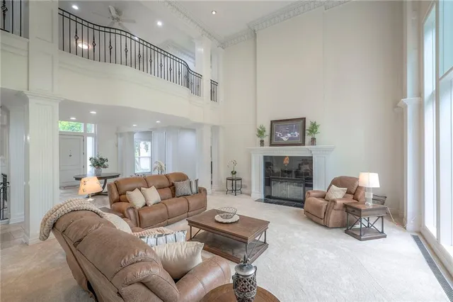 $2,350,000 | 3109 West 118th Street, Leawood, KS 66211
