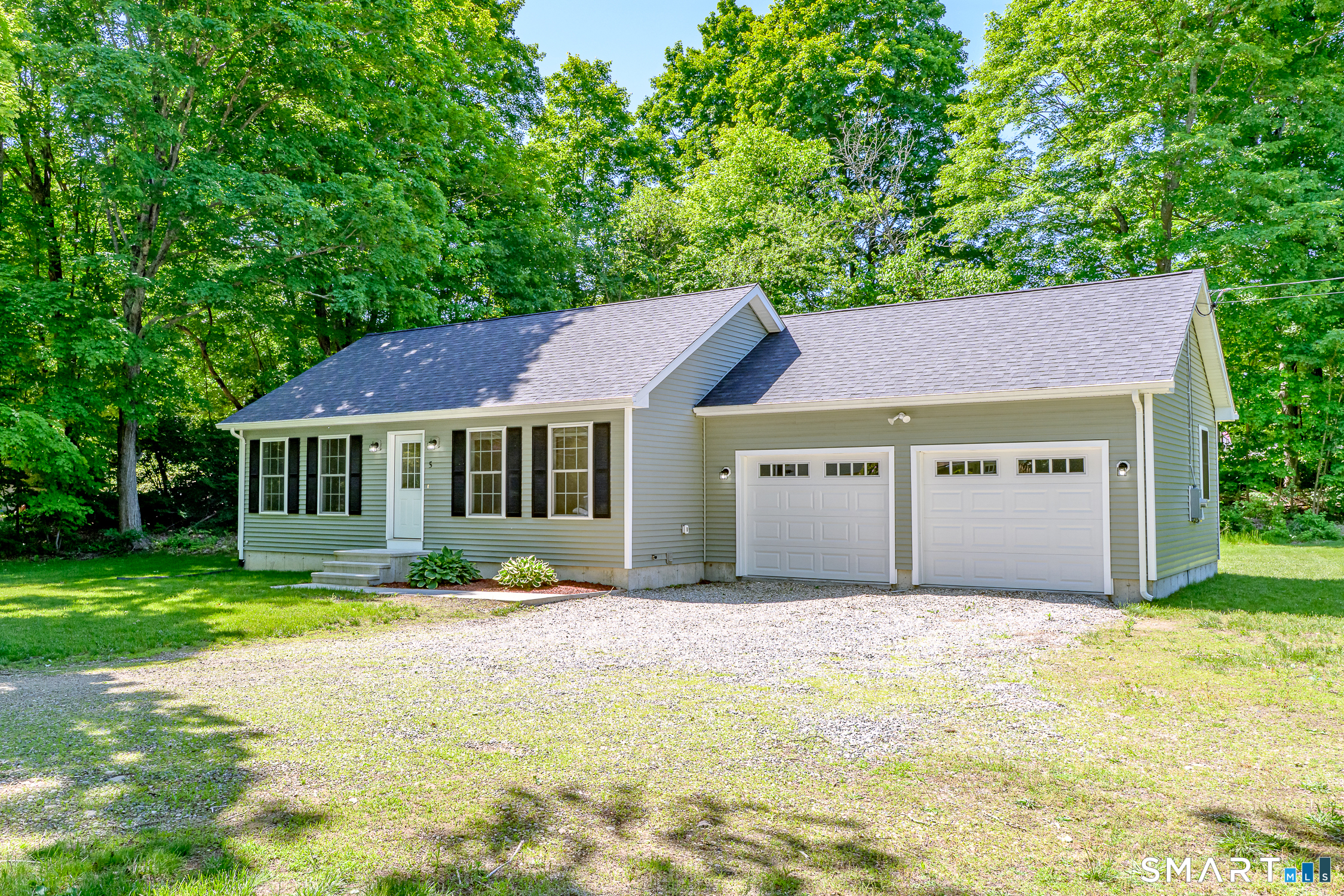 5 King Street Killingly, CT 06239 - Photo 2 of 30