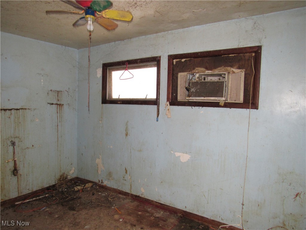 3813 Ranfield Road Kent, OH 44240 - Photo 13 of 24 Unfurnished room featuring ceiling fan