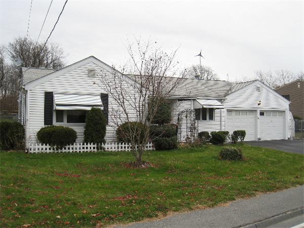 304 Oneil Road Somerset, MA 02725 - Photo 1 of 1 Gallery Image 1
