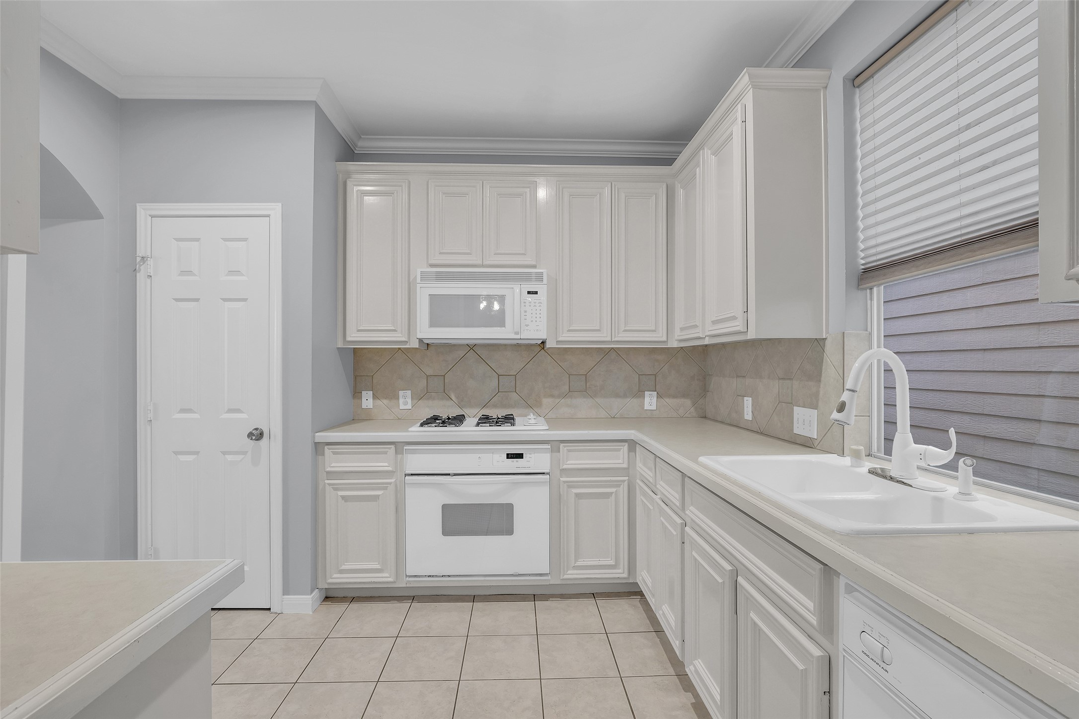 1417 West Webster Street Houston, TX 77006 - Photo 19 of 32