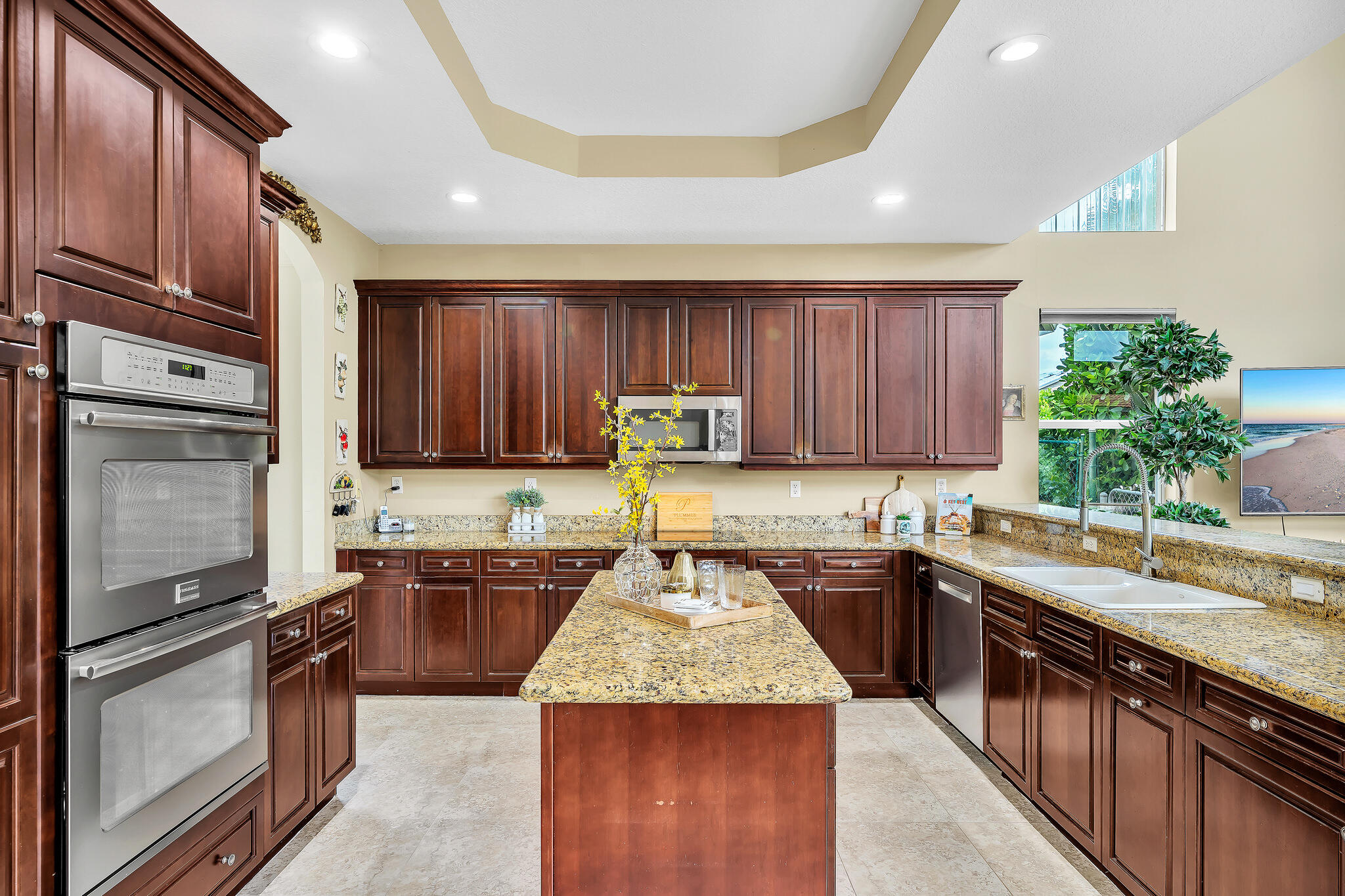6641 Conch Court Boynton Beach, FL 33437 - Photo 13 of 61 Abundant Cabinetry