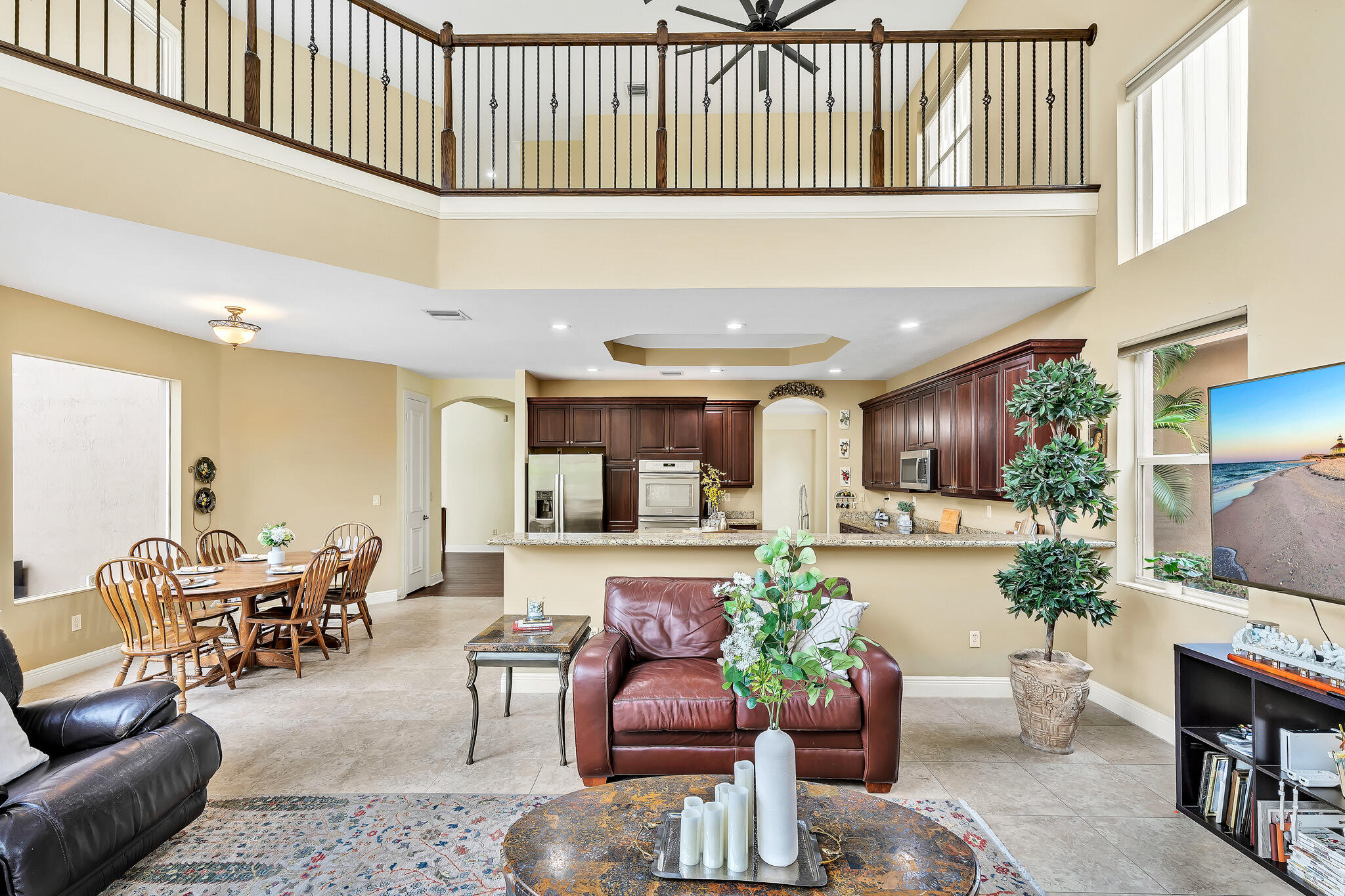 6641 Conch Court Boynton Beach, FL 33437 - Photo 16 of 61 Family Room