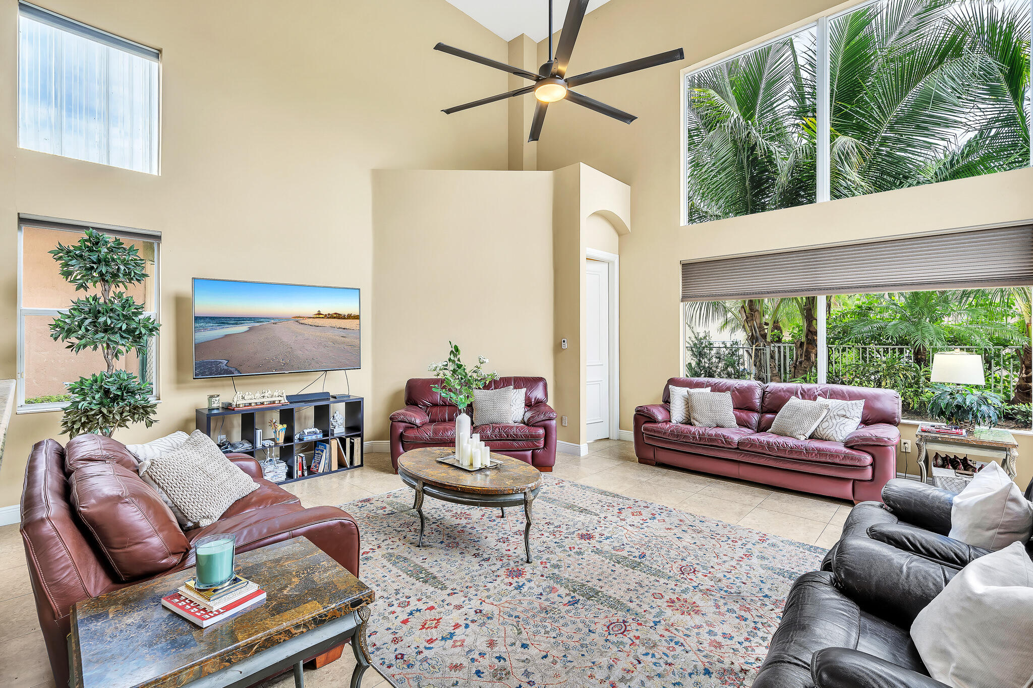 6641 Conch Court Boynton Beach, FL 33437 - Photo 17 of 61 Family Room