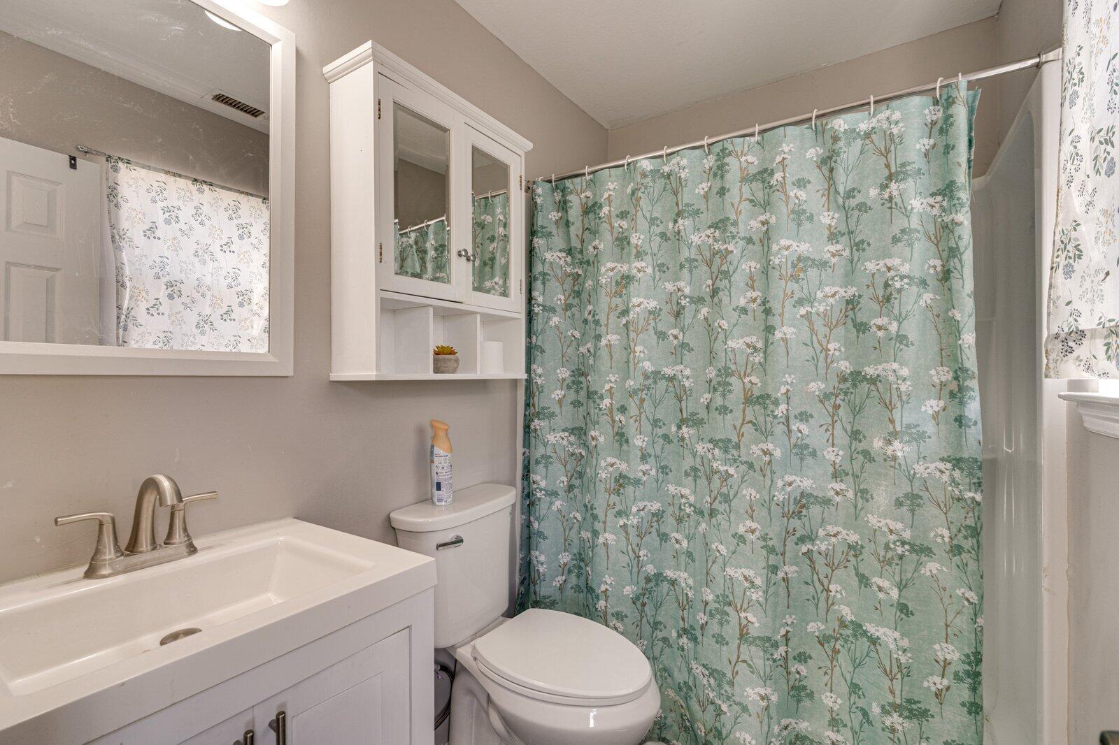 4332 Pattentown Road Ooltewah, TN 37363 - Photo 16 of 32 4332 Pattentown Rd-17