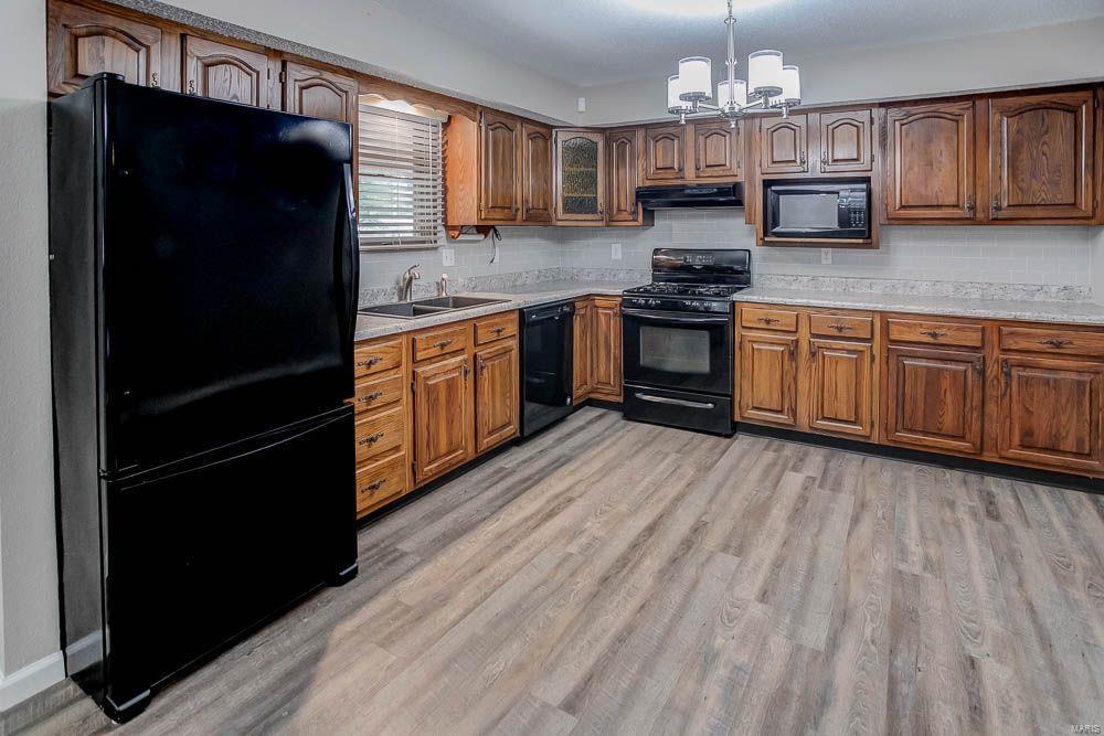 118 Echo Lane Bethalto, IL 62010 - Photo 11 of 44