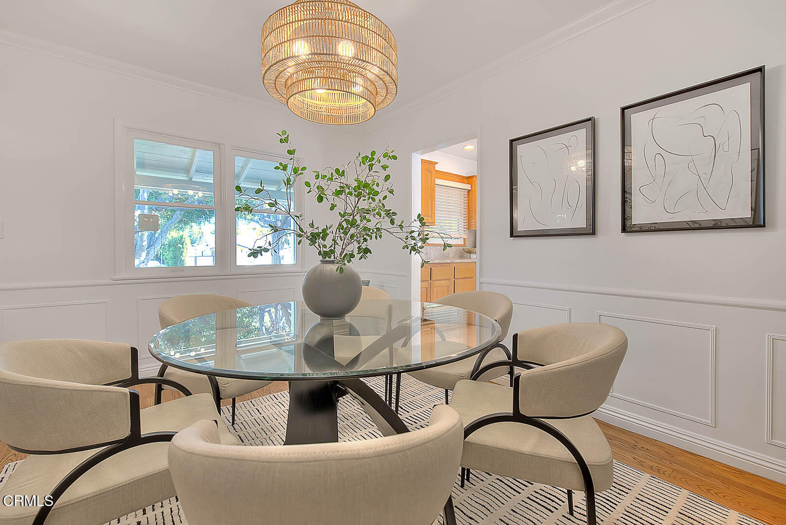 3671 Grayburn Road Pasadena, CA 91107 - Photo 19 of 50 a living room with furniture and window