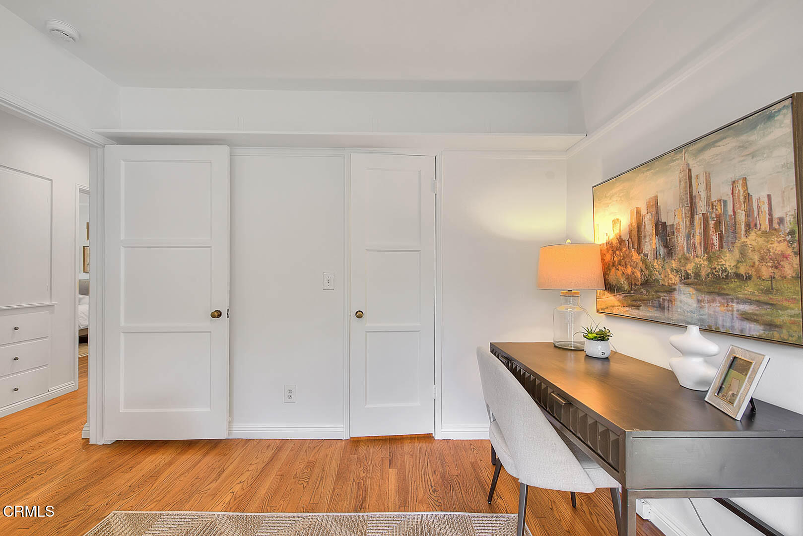 3671 Grayburn Road Pasadena, CA 91107 - Photo 36 of 50 a room with a table and chairs