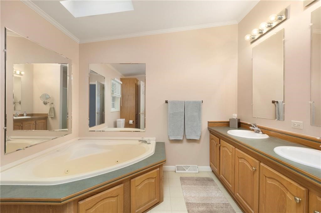 8 King Philip Road Coventry, RI 02816 - Photo 30 of 38