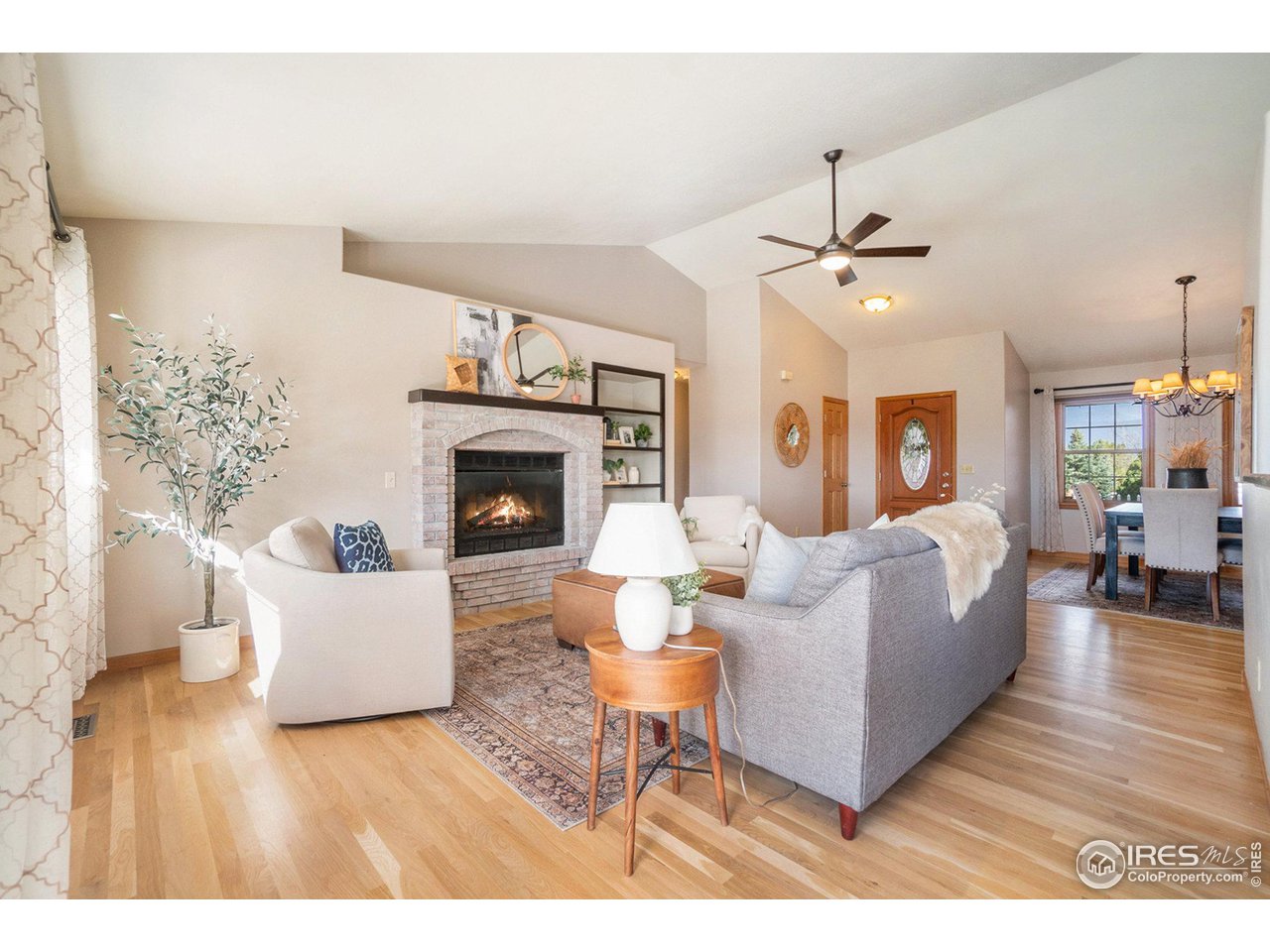 7848 Windsong Road Windsor, CO 80550 - Photo 6 of 37 Living room