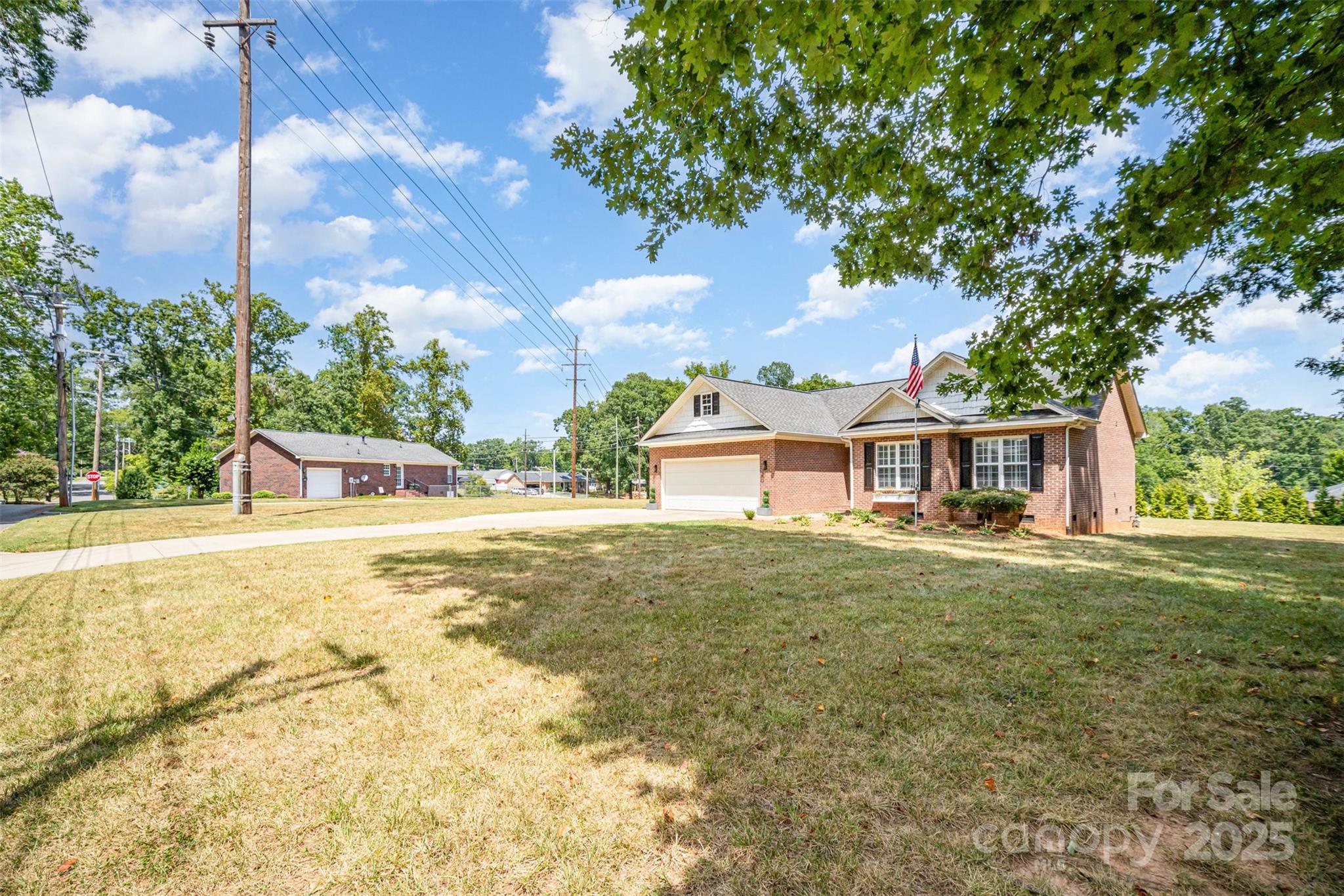 520 Rhodes Avenue Kings Mountain, NC 28086 - Photo 2 of 28 Gallery Image 2