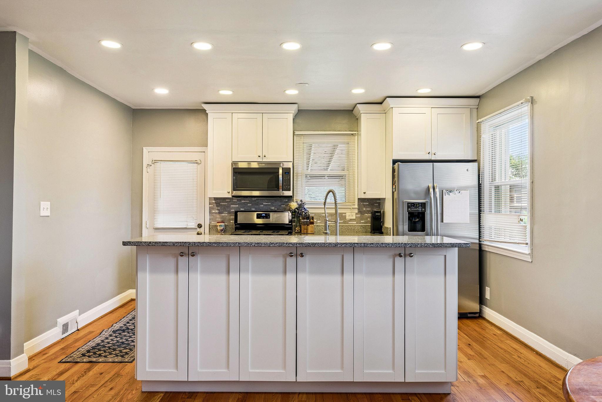 4601 Sunbrook Avenue Baltimore, MD 21206 - Photo 16 of 40