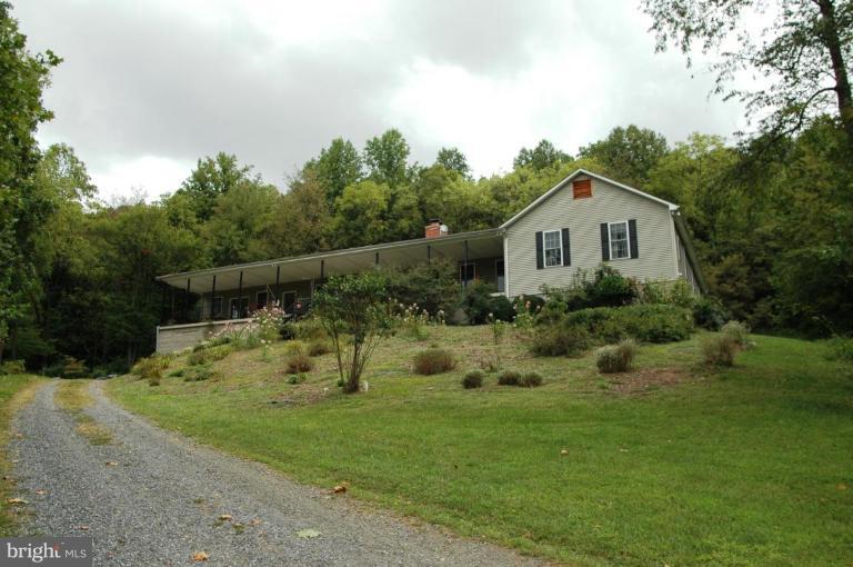 2079 Winchester Road Delaplane, VA 20144 - Photo 1 of 11 Exterior (Main)