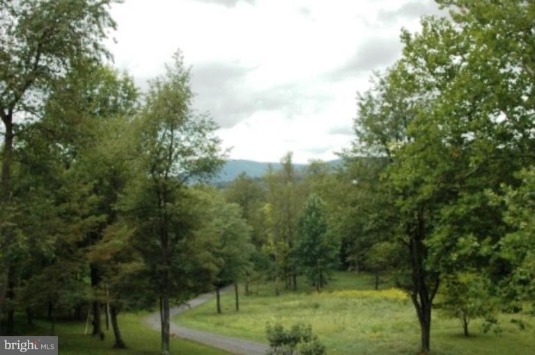 2079 Winchester Road Delaplane, VA 20144 - Photo 4 of 11 Valley View
