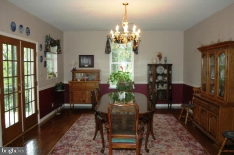 2079 Winchester Road Delaplane, VA 20144 - Photo 7 of 11 Dining Area