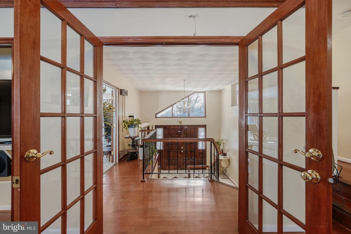12 Baughman Court Silver Spring, MD 20906 - Photo 7 of 55