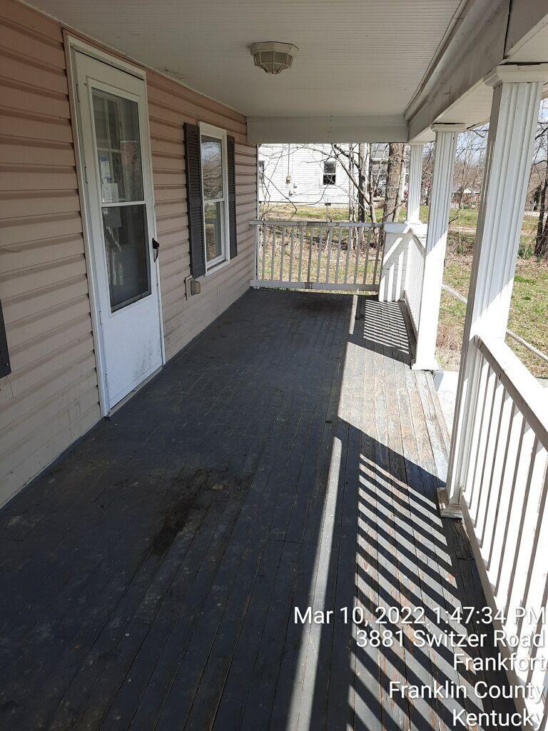 3839 Switzer Road Frankfort, KY 40601 - Photo 9 of 18 Front porch - 031022