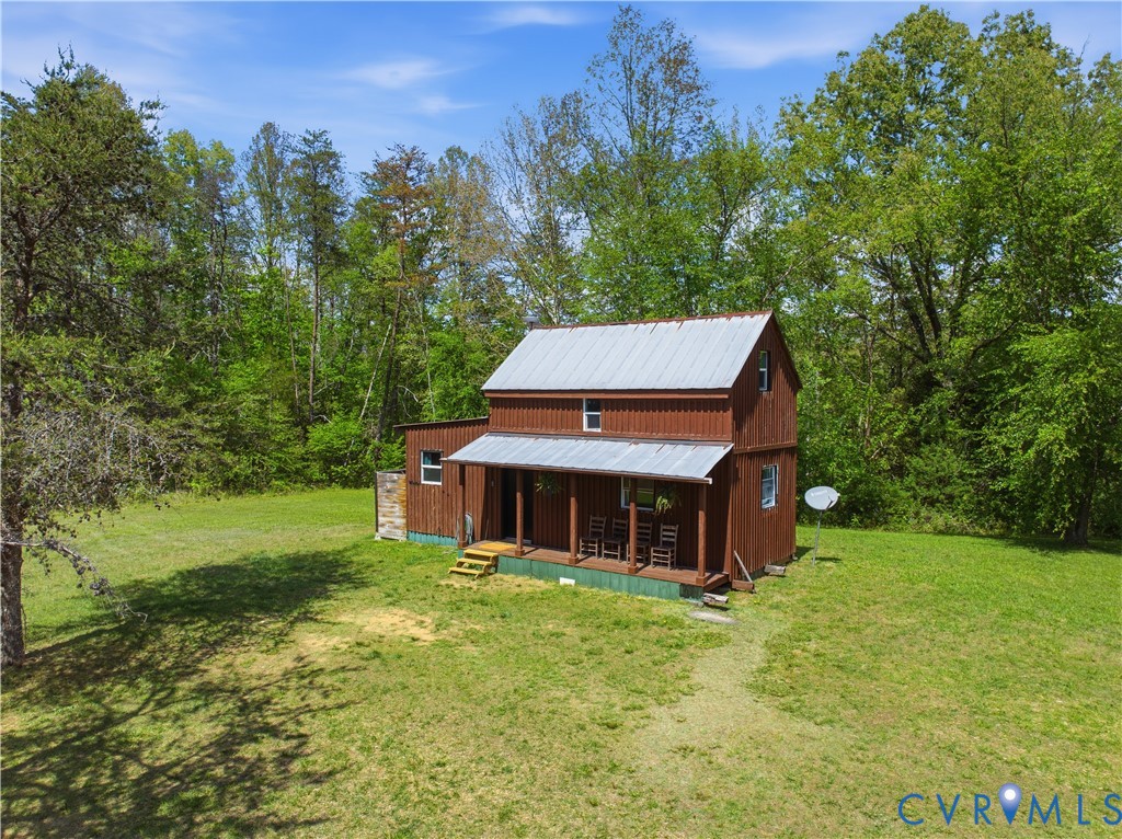 3270 Rigsby Hollow Road Sandy Hook, VA 23153 - Photo 15 of 80 Cabin with 1 BR/1BA, Kitchen and Living Room