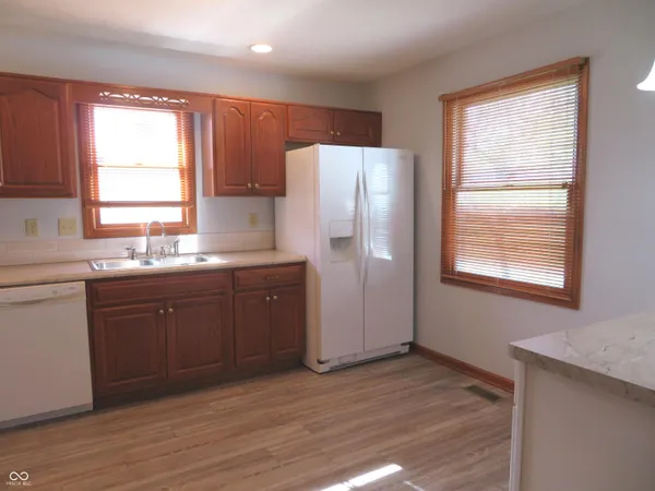 $345,900 | 1804 Pine Cone Drive, Brownsburg, IN 46112