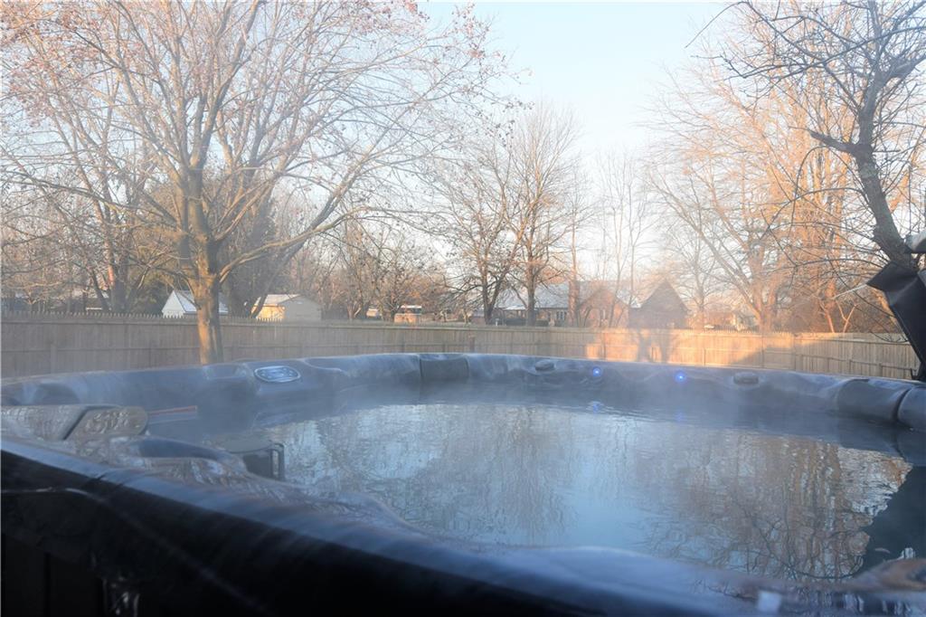 8050 Castle Lake Road Indianapolis, IN 46256 - Photo 13 of 14 Gallery Image 13