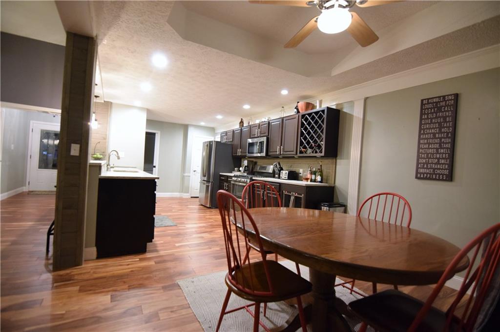 8050 Castle Lake Road Indianapolis, IN 46256 - Photo 4 of 14 Gallery Image 4