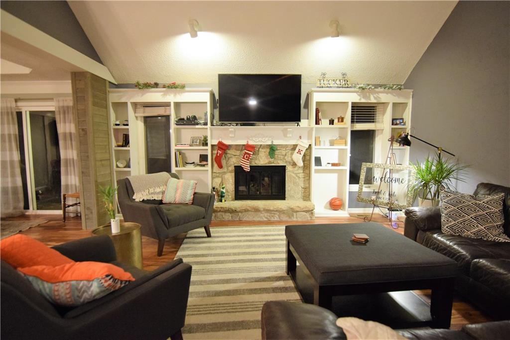 8050 Castle Lake Road Indianapolis, IN 46256 - Photo 6 of 14 Gallery Image 6