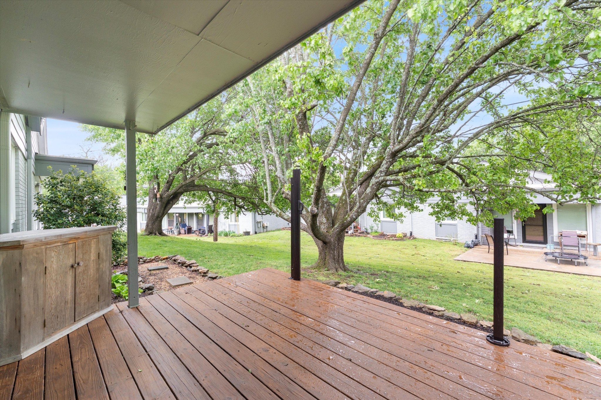 1900 Richard Jones Road, Unit P2 Nashville, TN 37215 - Photo 15 of 20 a view of a house with a yard