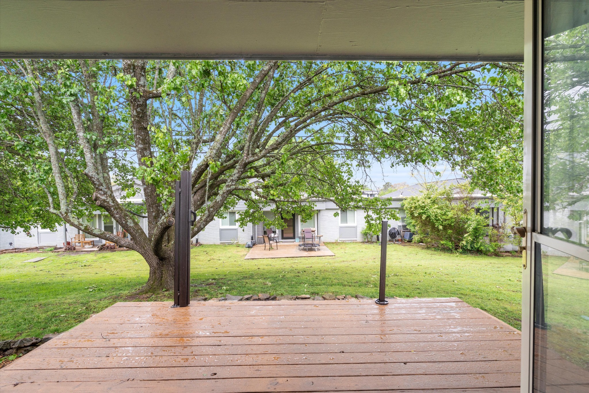 1900 Richard Jones Road, Unit P2 Nashville, TN 37215 - Photo 16 of 20 a park with large trees