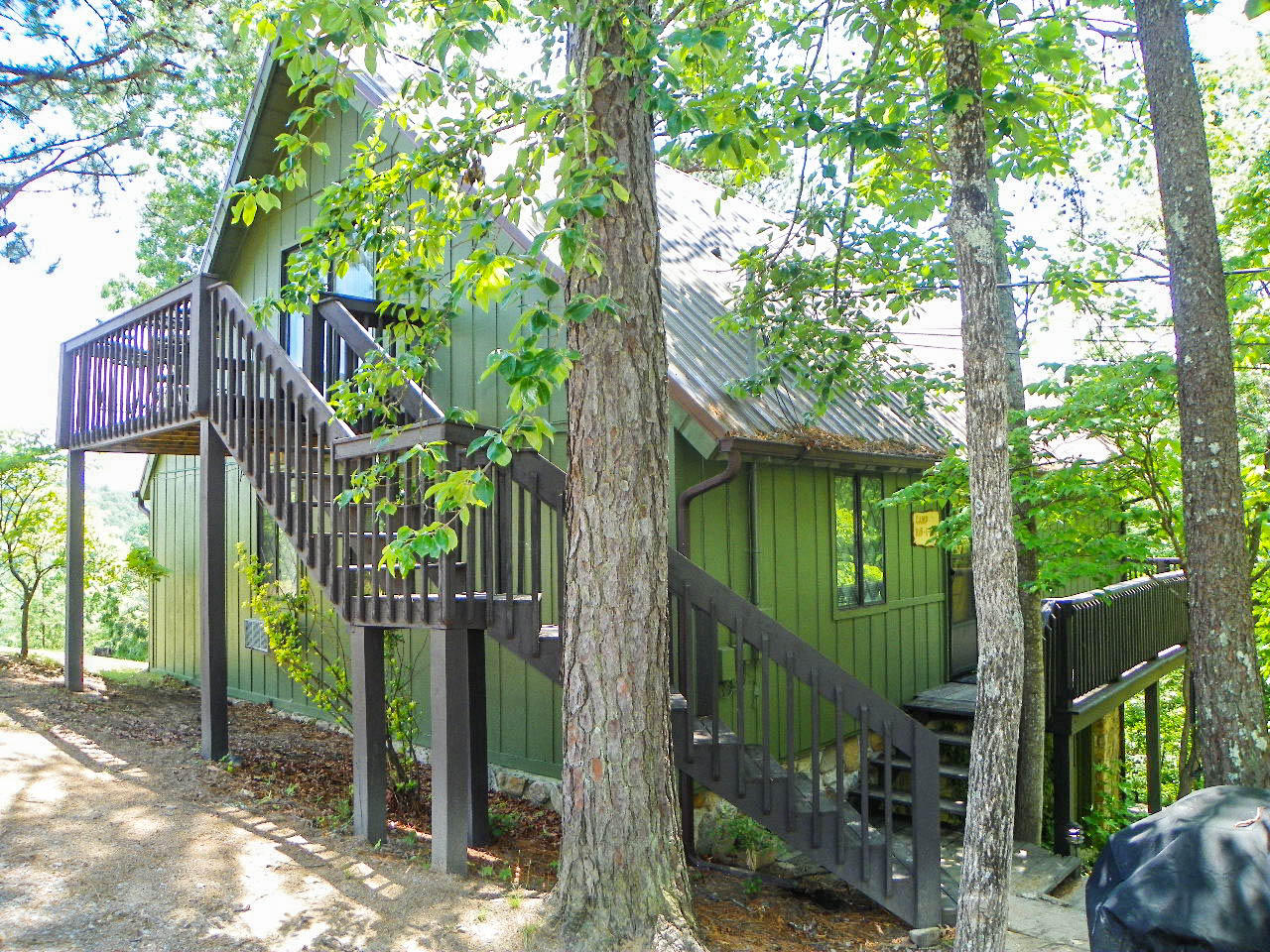 1724 Stinnett Road Sevierville, TN 37876 - Photo 2 of 36 103_0126