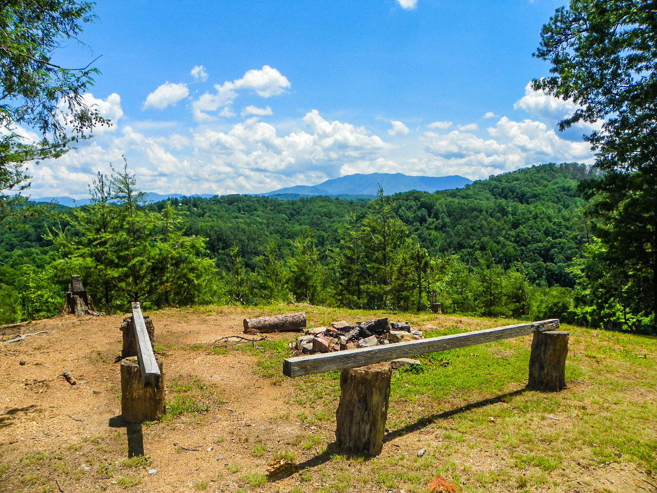 1724 Stinnett Road Sevierville, TN 37876 - Photo 24 of 36 103_0145