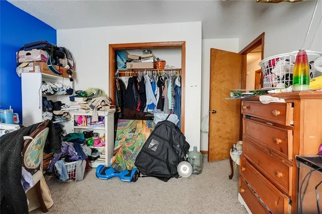 $210,000 | 930 South Leslie Street, Independence, MO 64050