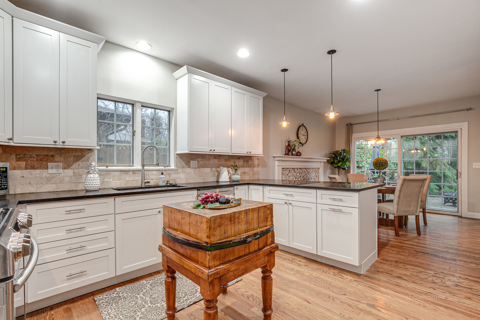 128 East Woodland Road Lake Bluff, IL 60044 - Photo 10 of 28