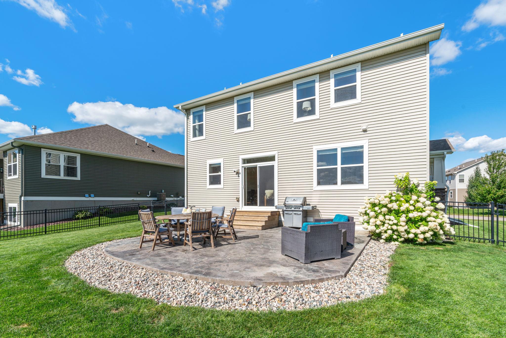 4089 Vista View Drive Chaska, MN 55318 - Photo 11 of 86