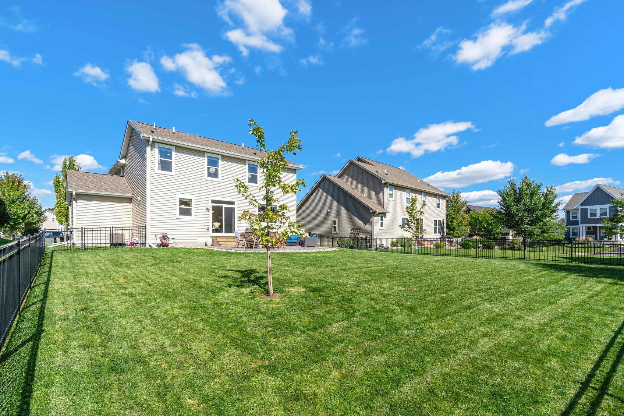 4089 Vista View Drive Chaska, MN 55318 - Photo 12 of 86