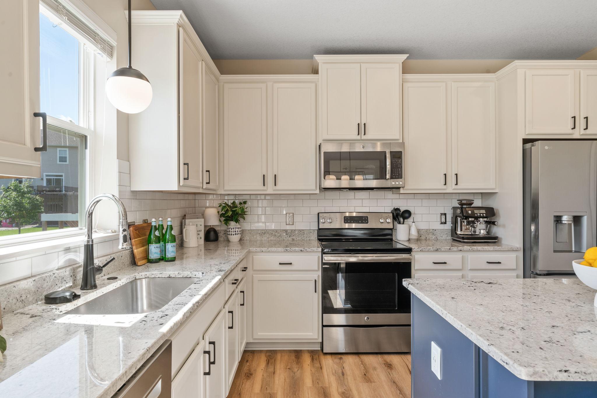 4089 Vista View Drive Chaska, MN 55318 - Photo 31 of 86