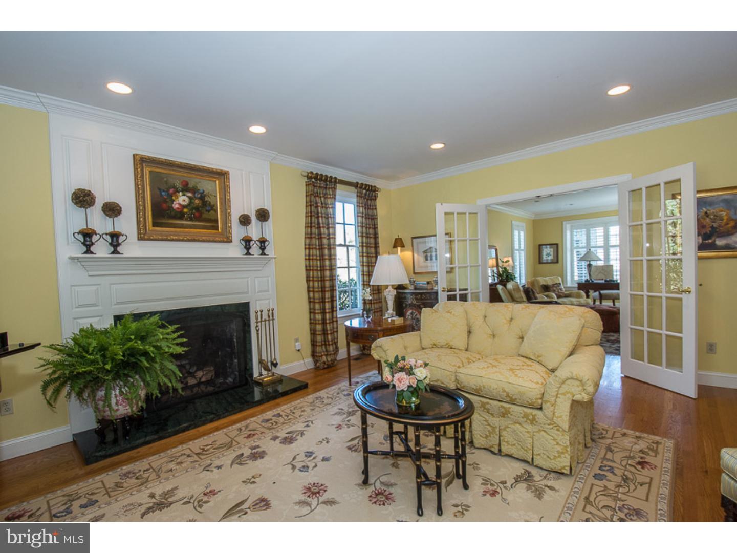210 Ravenscliff Road Wayne, PA 19087 - Photo 3 of 24 Living Room