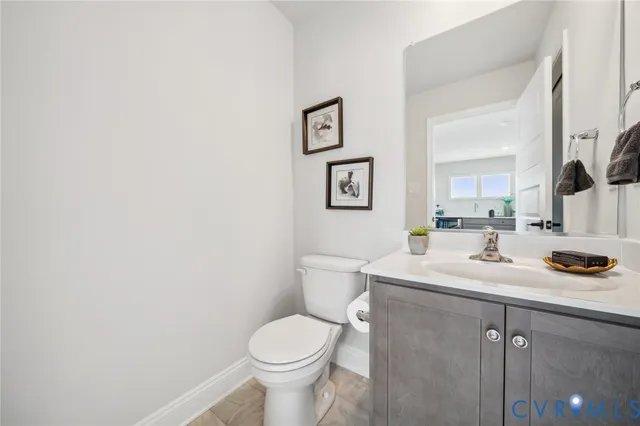 a picture of a wall with a white wall