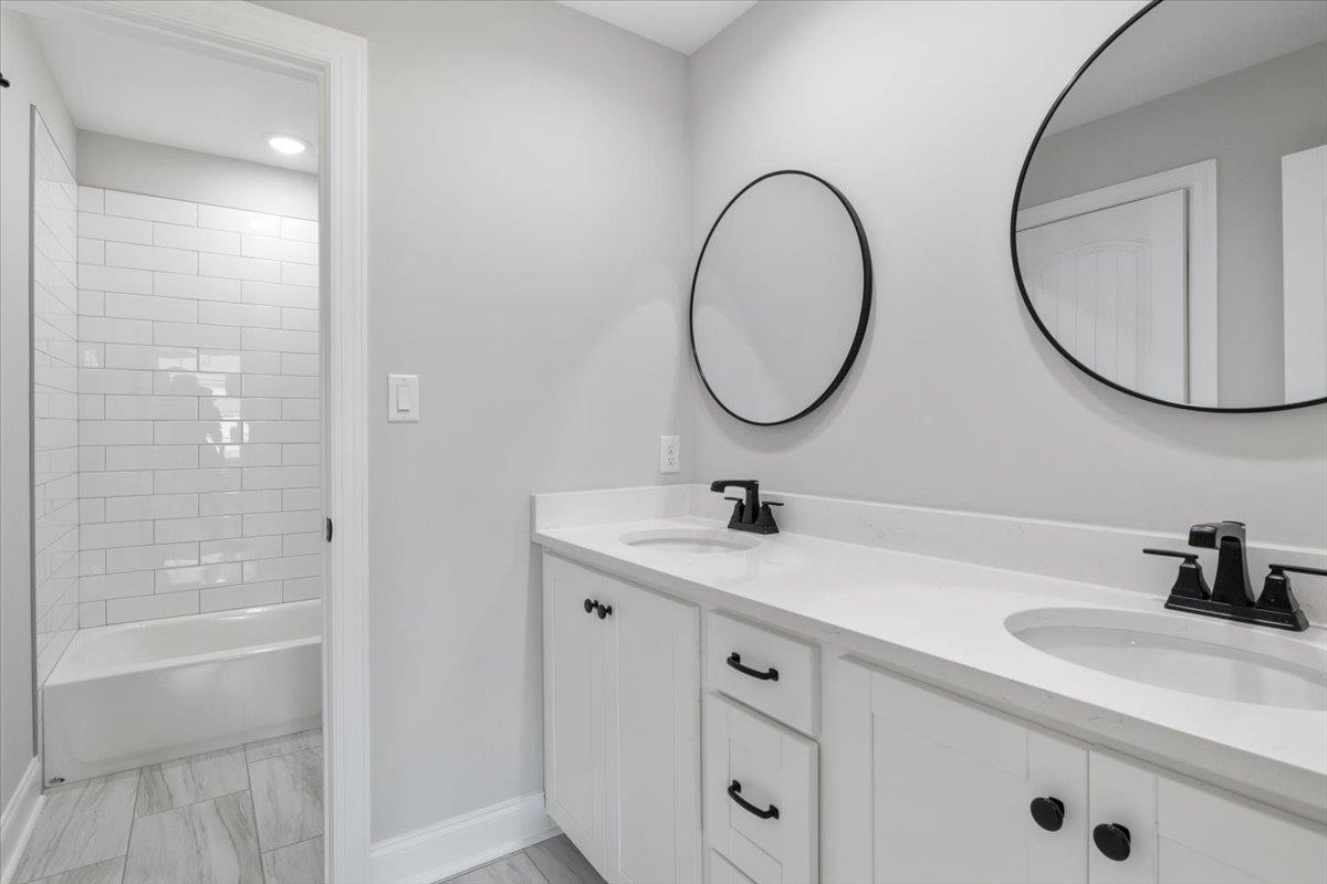 80 Fairview Trail Byhalia, MS 38611 - Photo 18 of 25 a bathroom with a sink and a mirror