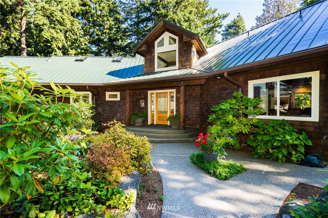 2202 41st Street Anacortes, WA 98221 - Photo 1 of 22
