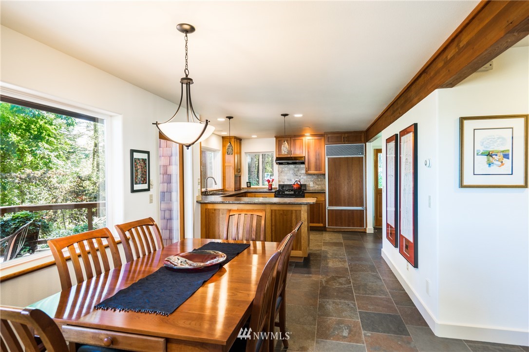 2202 41st Street Anacortes, WA 98221 - Photo 7 of 22